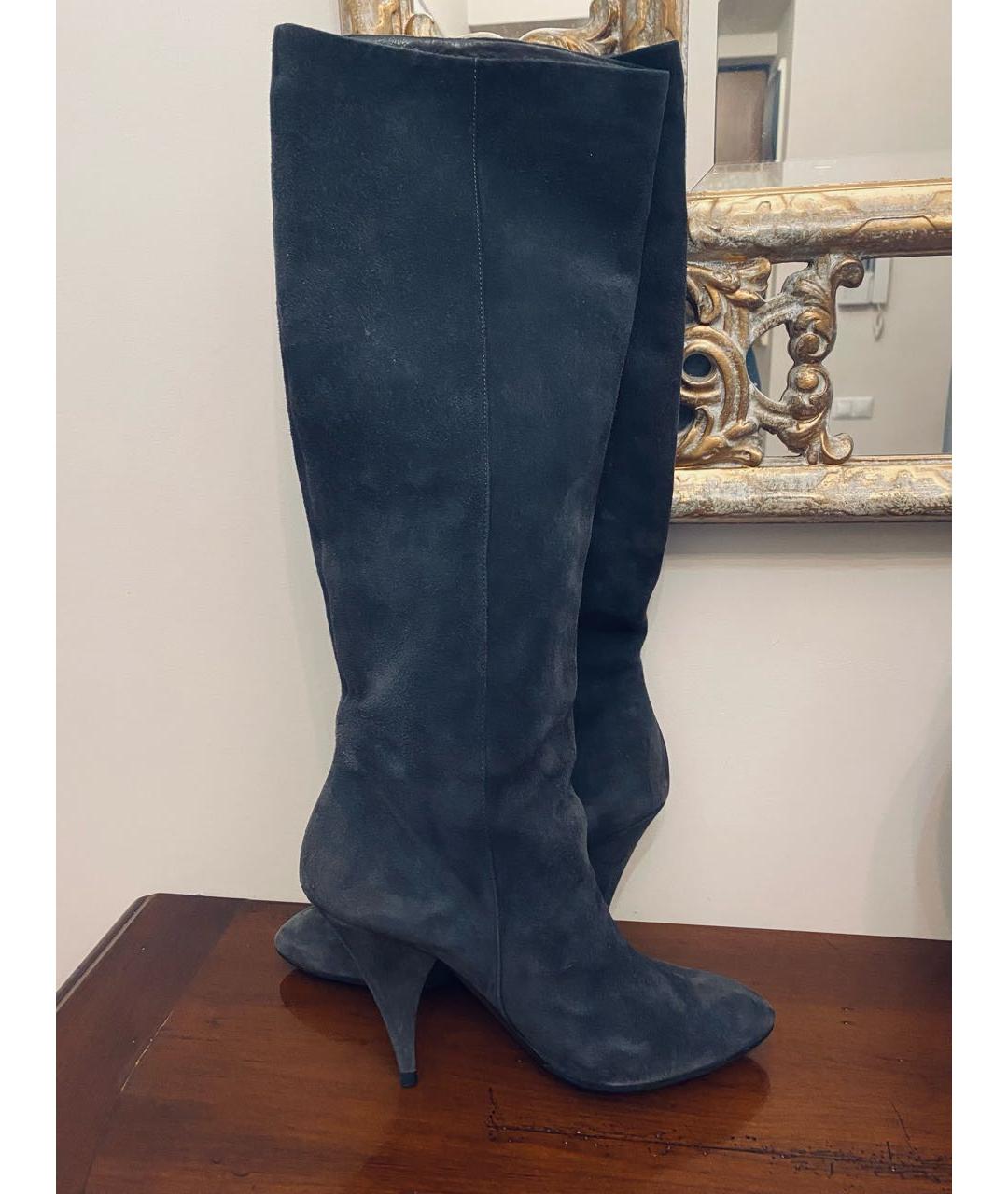 SAINT LAURENT Серые замшевые сапоги, фото 2