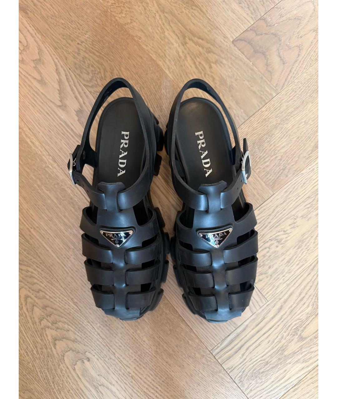 PRADA Черные резиновые босоножки, фото 3