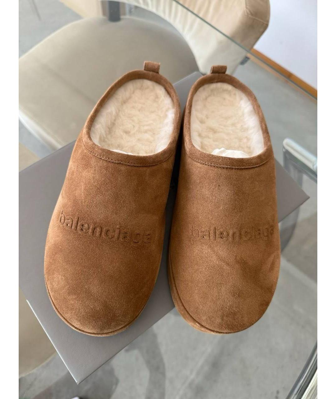 BALENCIAGA Коричневые замшевые сабо, фото 3