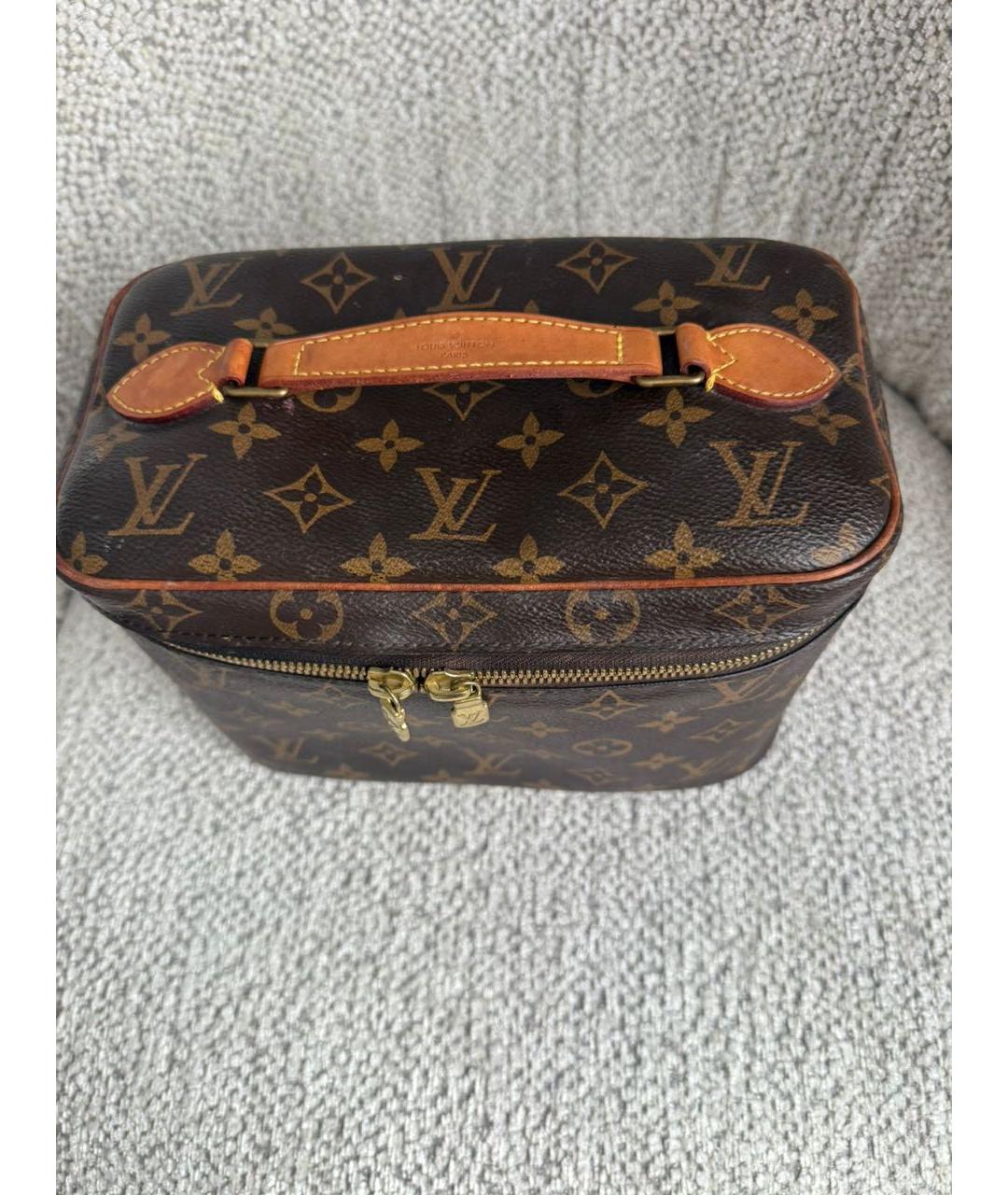 LOUIS VUITTON Коричневая косметичка, фото 6