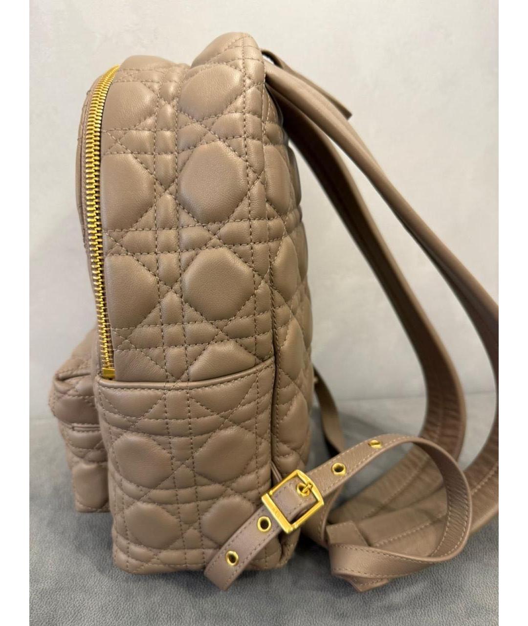 CHRISTIAN DIOR Бежевый кожаный рюкзак, фото 5