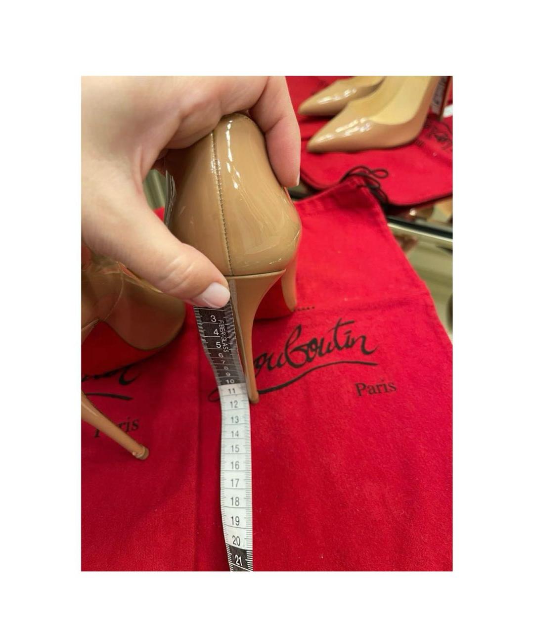 CHRISTIAN LOUBOUTIN Бежевые туфли из лакированной кожи, фото 5