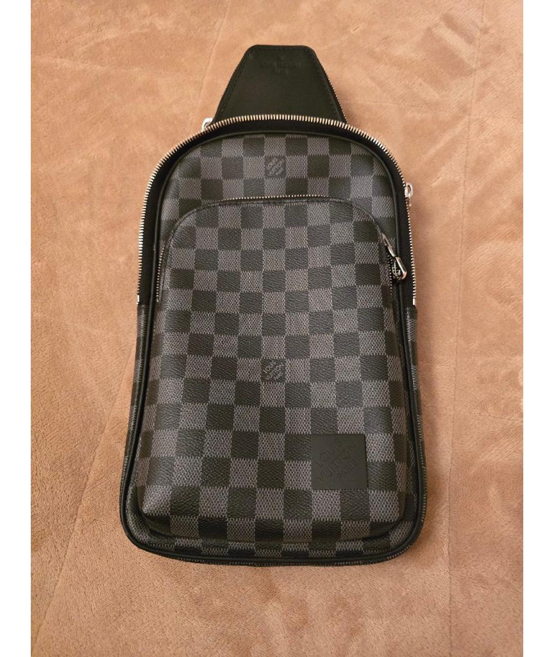 LOUIS VUITTON Черная кожаная барсетка, фото 3