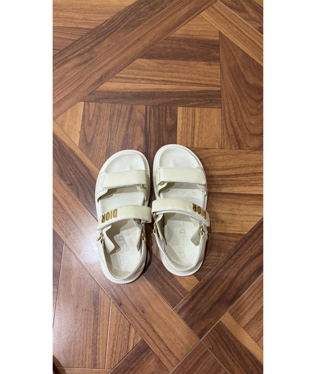 CHRISTIAN DIOR Бежевые кожаные сандалии, фото 3