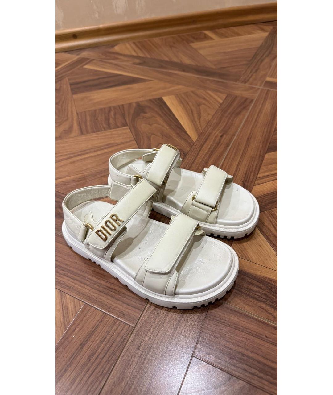 CHRISTIAN DIOR Бежевые кожаные сандалии, фото 2