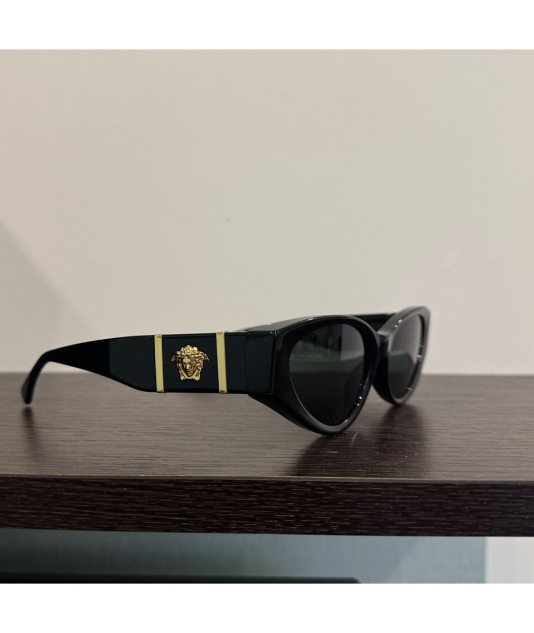 VERSACE Черные пластиковые солнцезащитные очки, фото 2