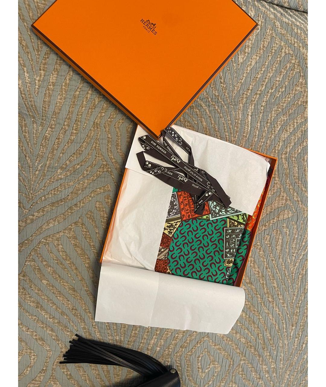 HERMES Зеленый шелковый платок, фото 5