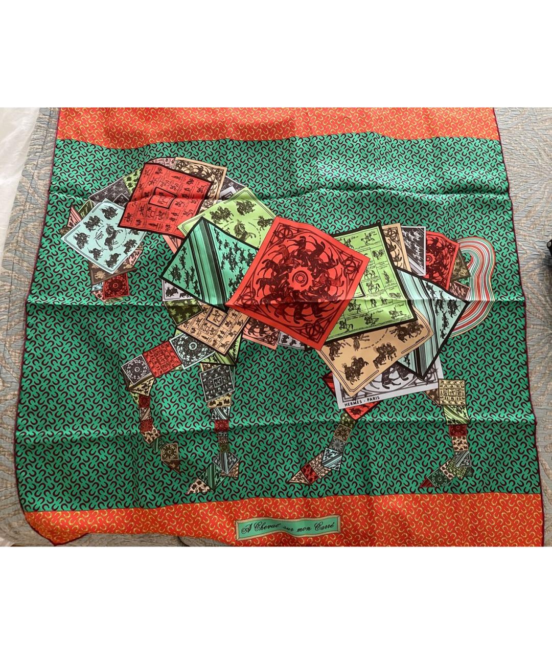 HERMES Зеленый шелковый платок, фото 3