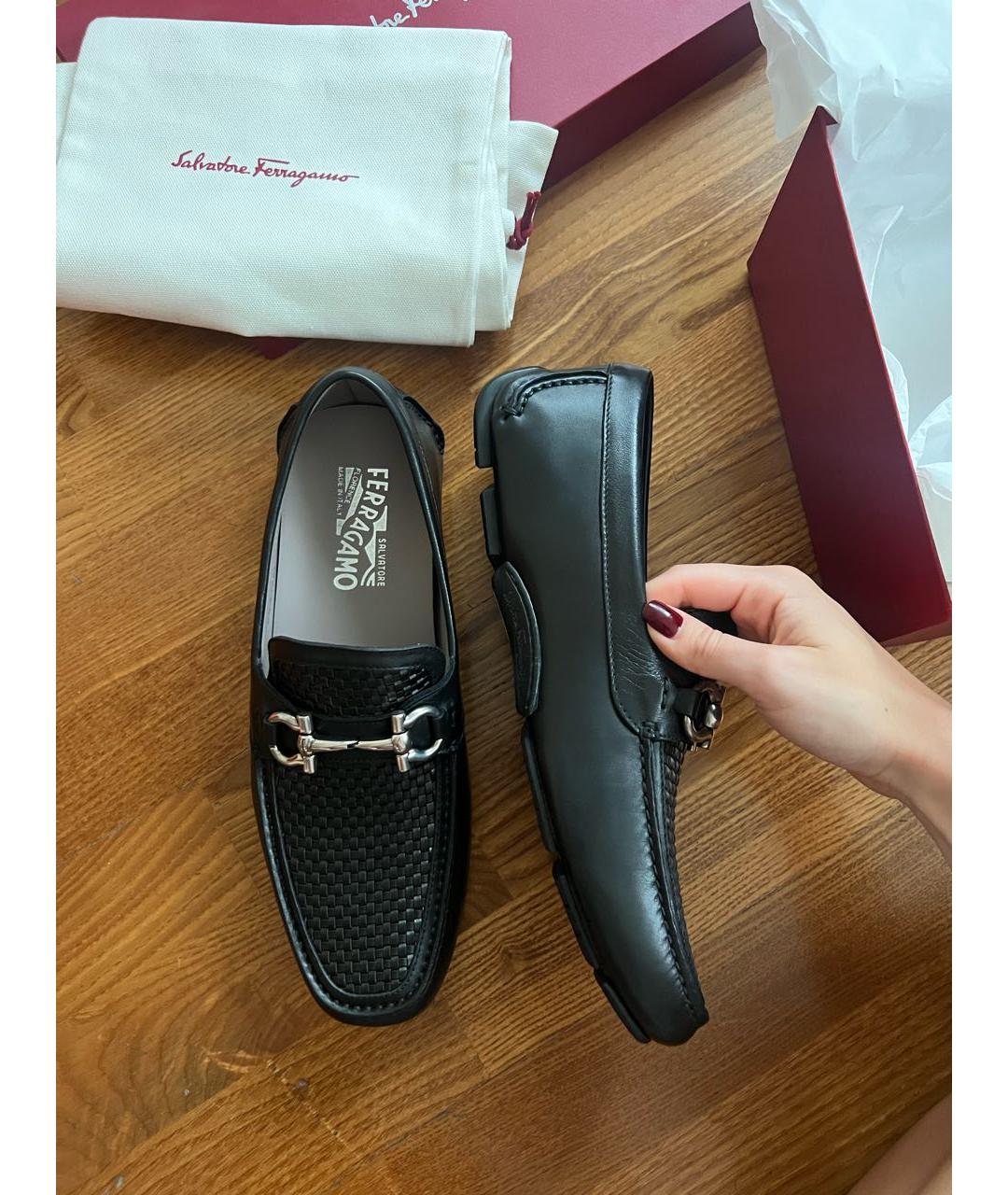 FERRAGAMO Черные кожаные мокасины, фото 4