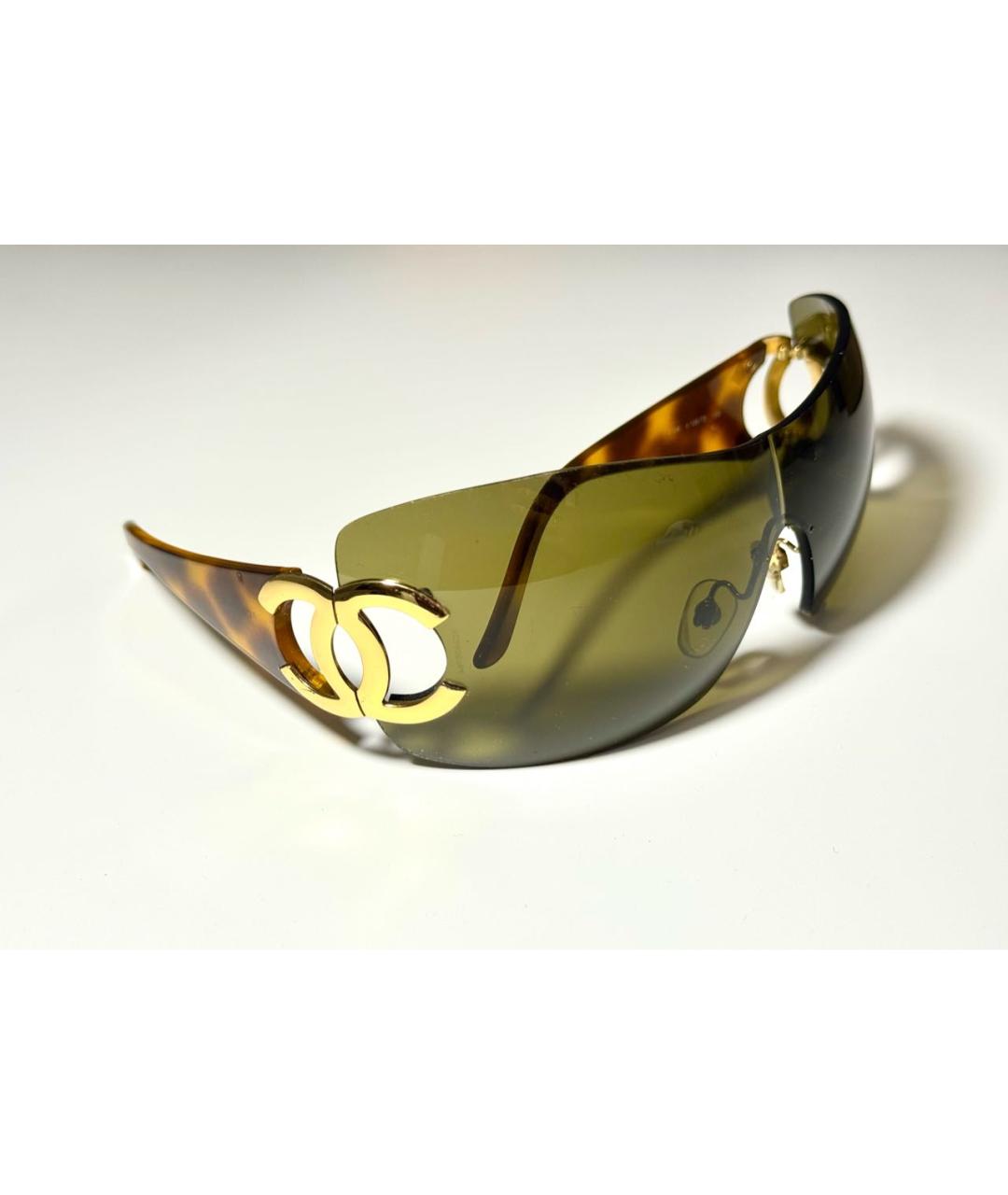 CHANEL Коричневые пластиковые солнцезащитные очки, фото 2