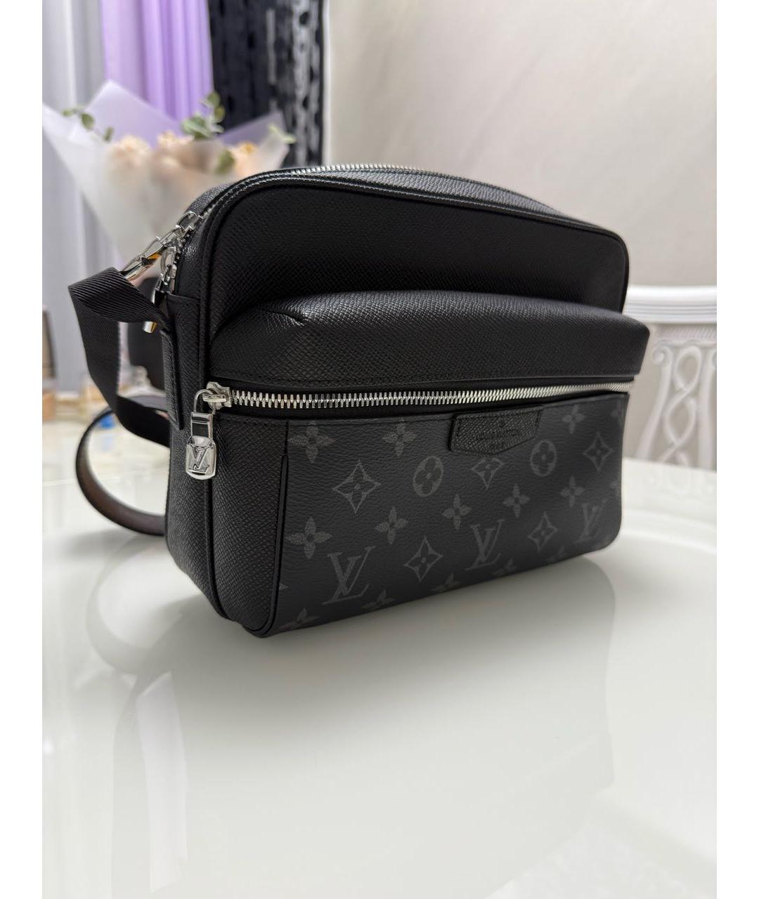 LOUIS VUITTON Черная барсетка, фото 2