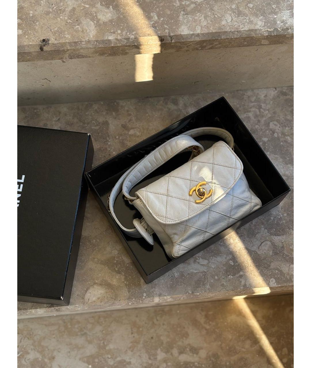 CHANEL Белая кожаная поясная сумка, фото 2