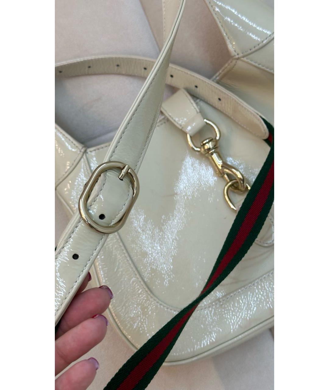 GUCCI Бежевая сумка через плечо из лакированной кожи, фото 3