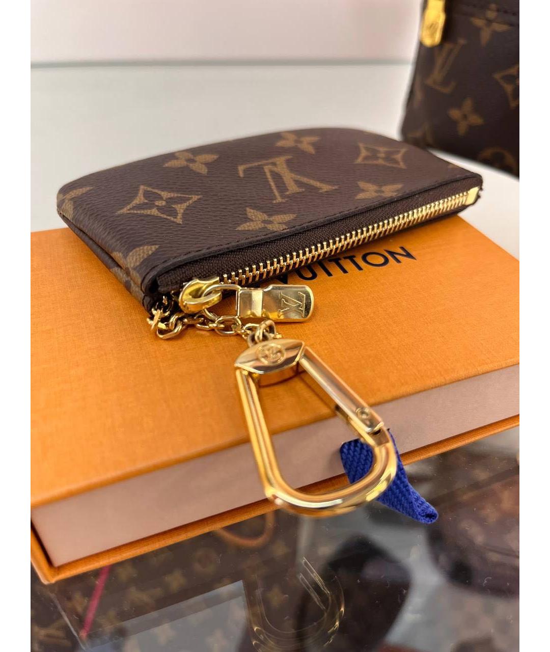 LOUIS VUITTON Коричневая ключница, фото 2