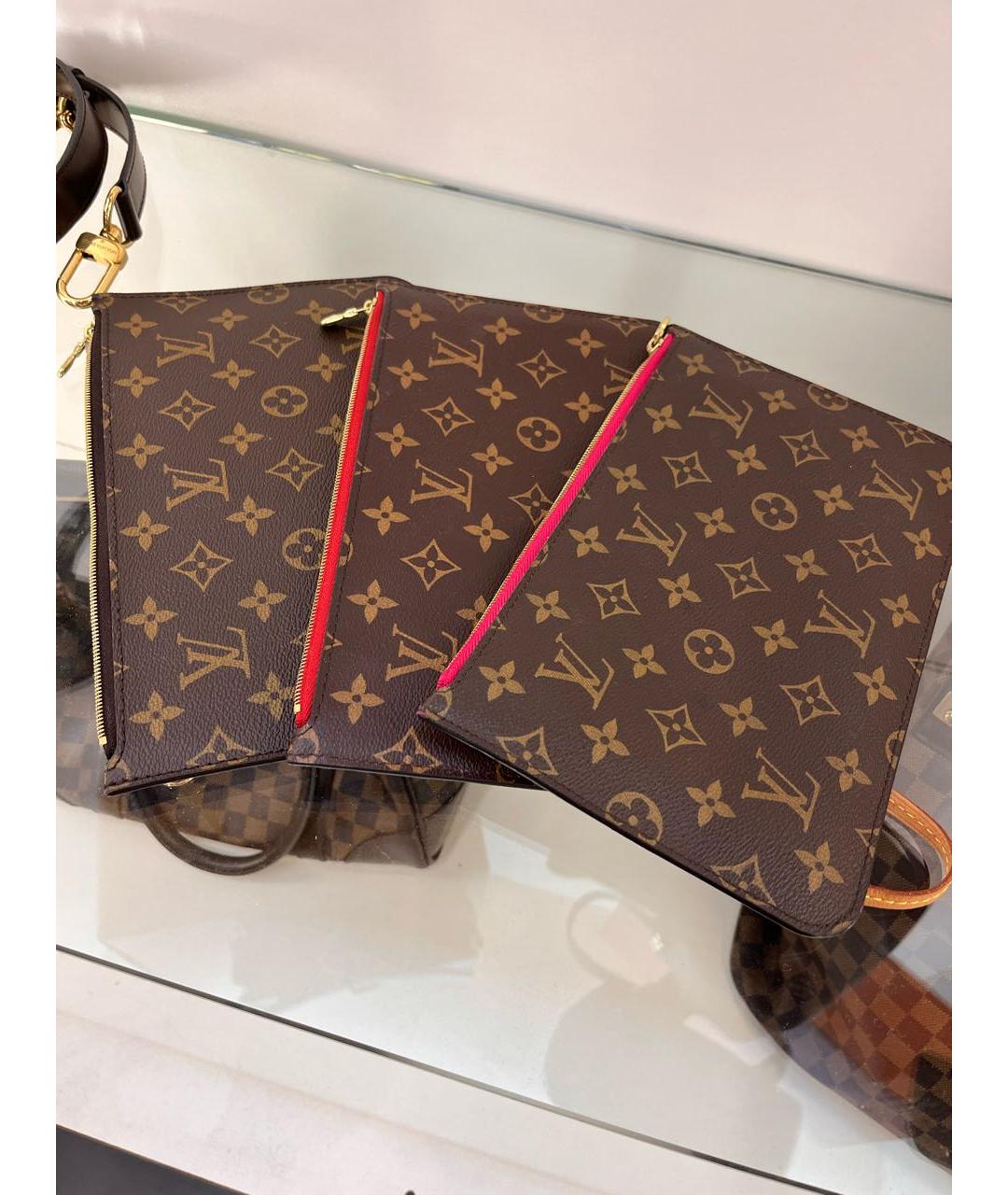 LOUIS VUITTON Коричневая кожаная косметичка, фото 6