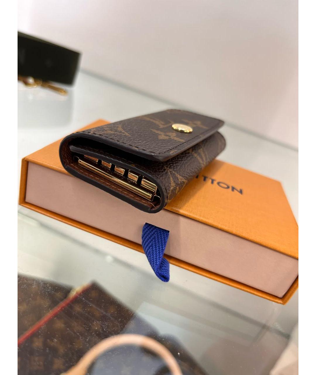 LOUIS VUITTON Коричневая ключница, фото 5