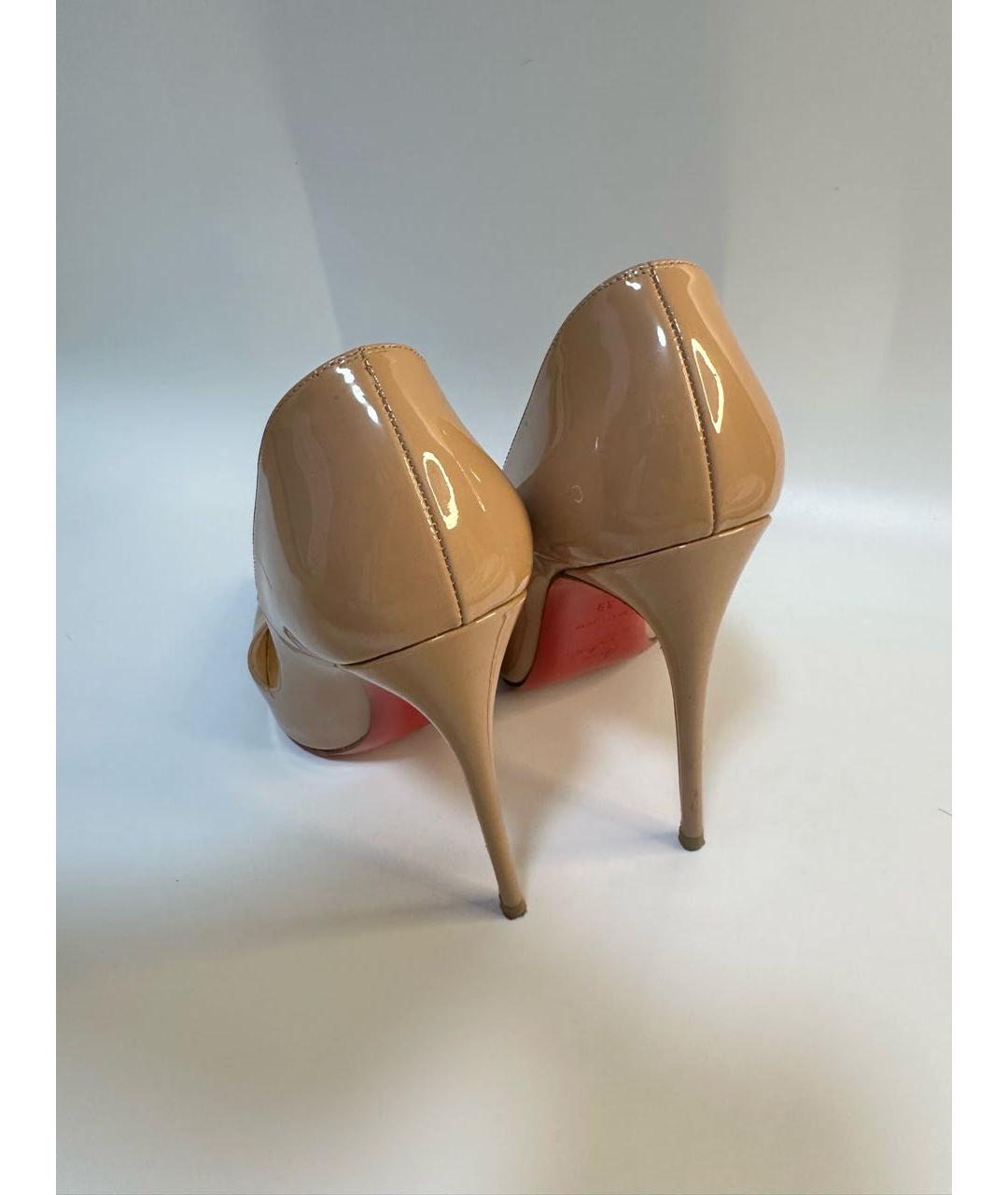CHRISTIAN LOUBOUTIN Бежевые кожаные туфли, фото 5