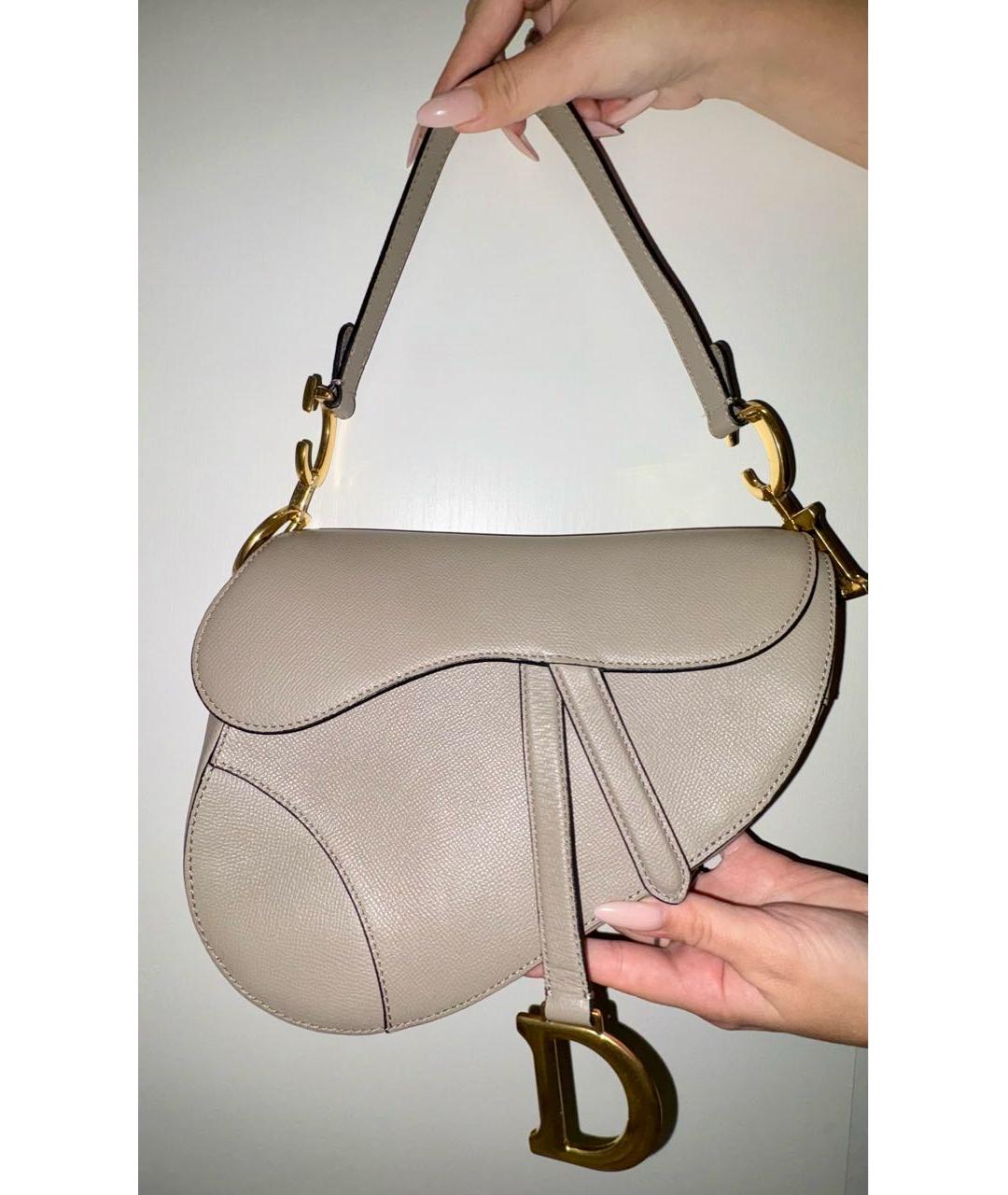 CHRISTIAN DIOR Бежевая кожаная сумка с короткими ручками, фото 2