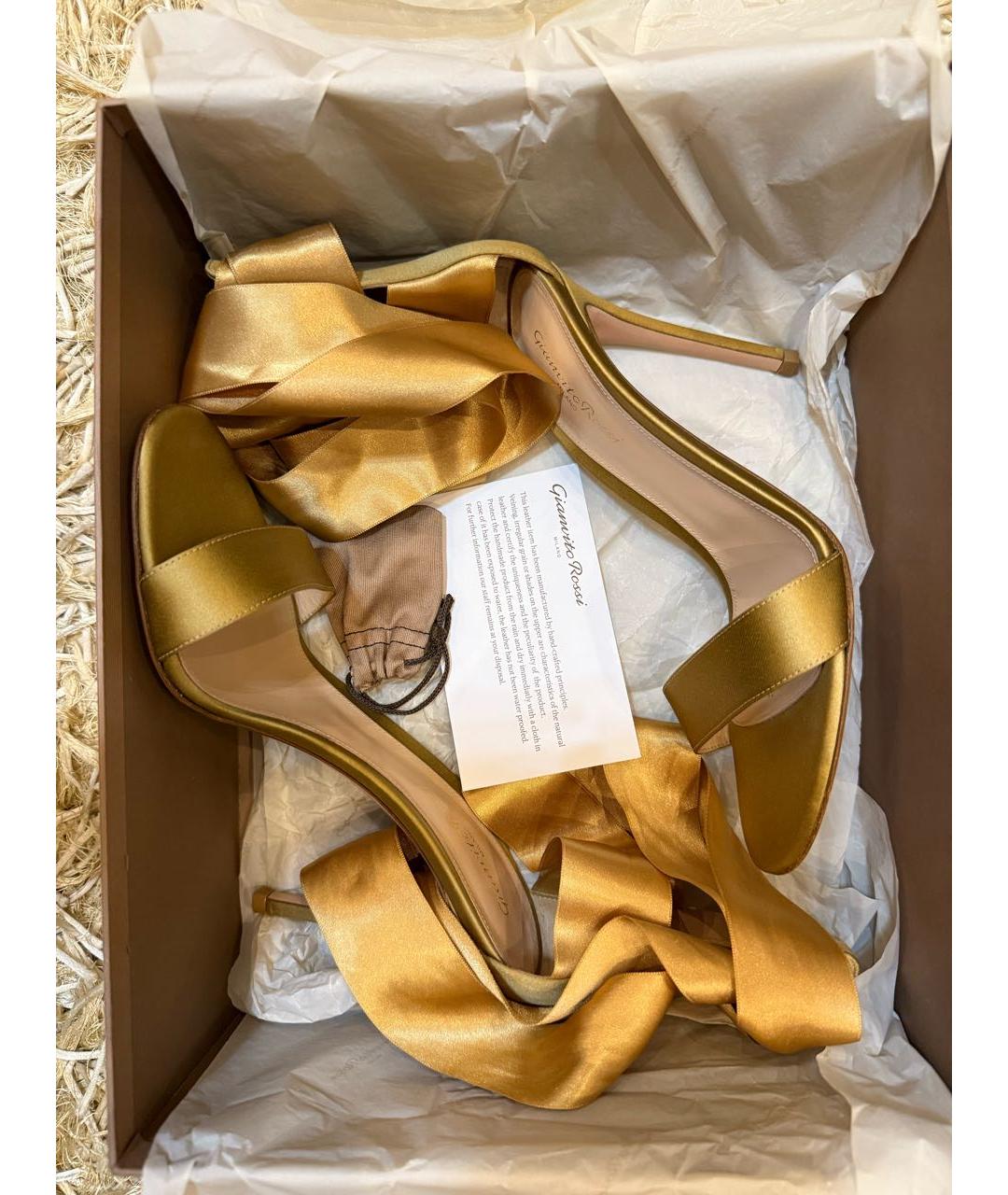 GIANVITO ROSSI Золотые текстильные босоножки, фото 6