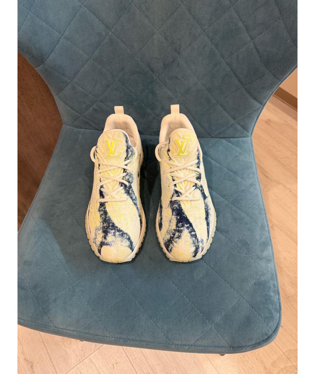 LOUIS VUITTON Белые низкие кроссовки / кеды, фото 2