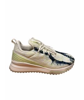 LOUIS VUITTON Низкие кроссовки / кеды