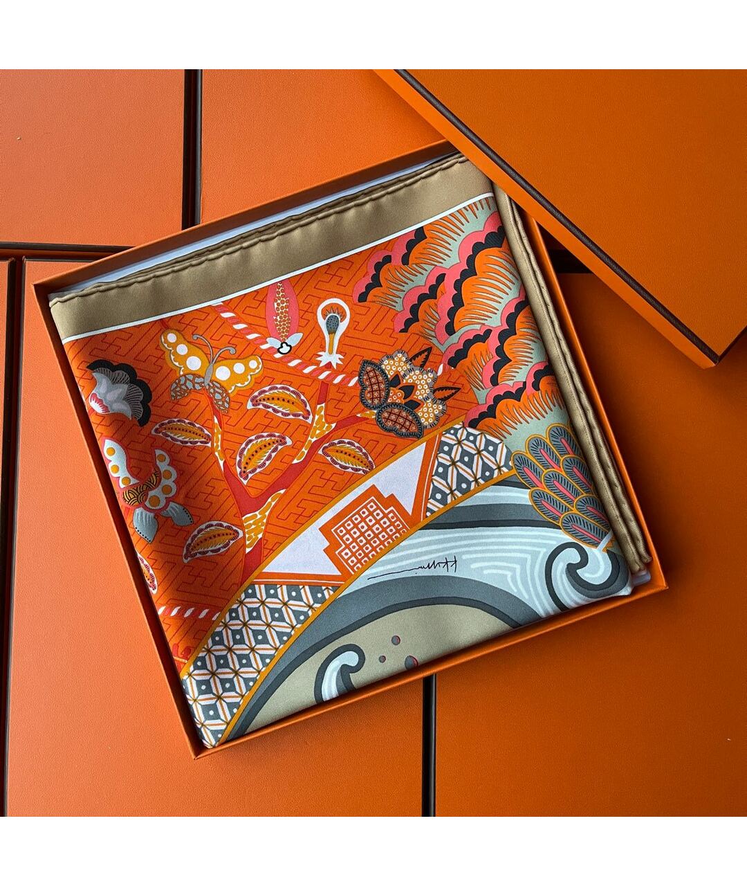 HERMES Коралловый шелковый шарф, фото 3