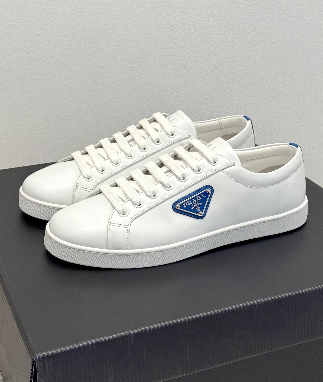 PRADA Белые кожаные низкие кроссовки / кеды, фото 5