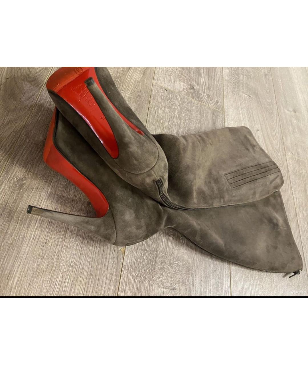 CHRISTIAN LOUBOUTIN Серые замшевые сапоги, фото 5