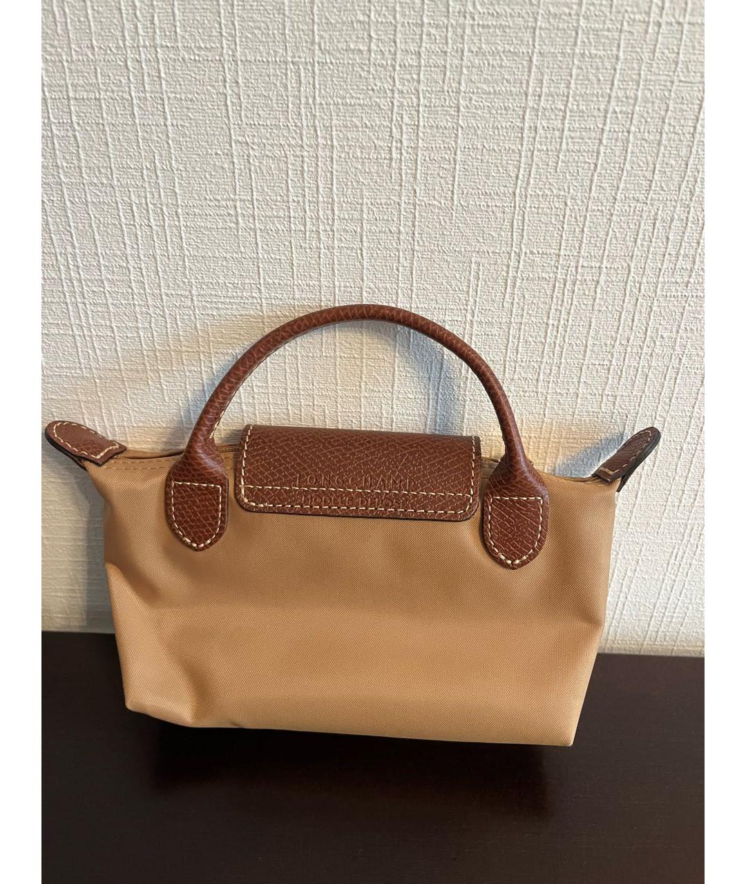 LONGCHAMP Горчичная синтетическая сумка с короткими ручками, фото 4