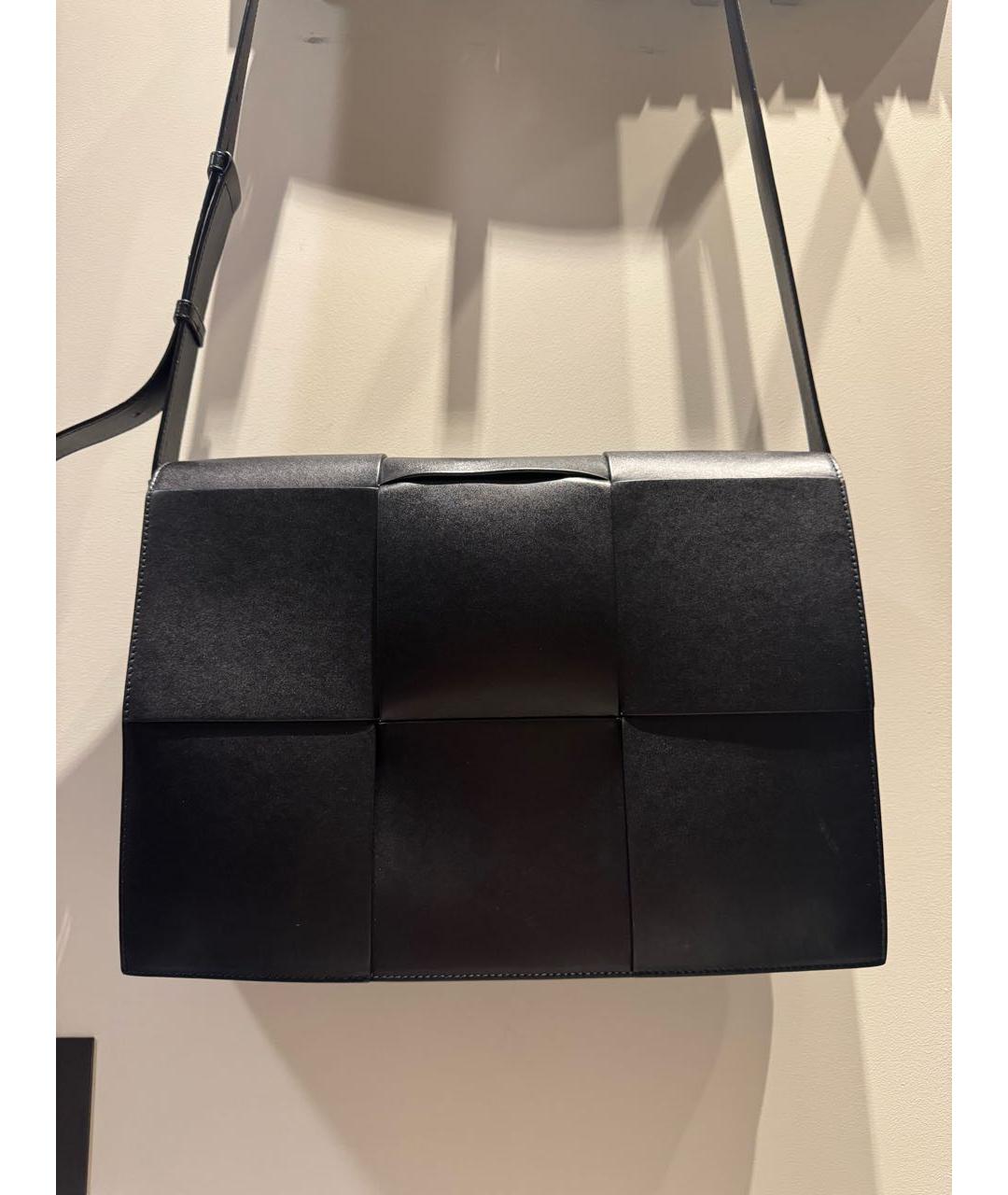 BOTTEGA VENETA Черная кожаная сумка на плечо, фото 8