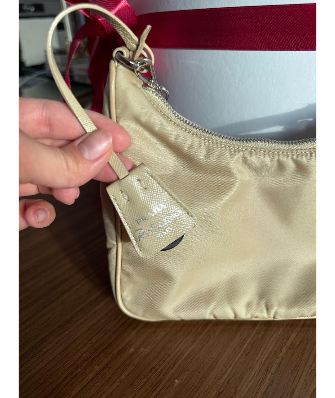 PRADA Бежевая сумка с короткими ручками, фото 4