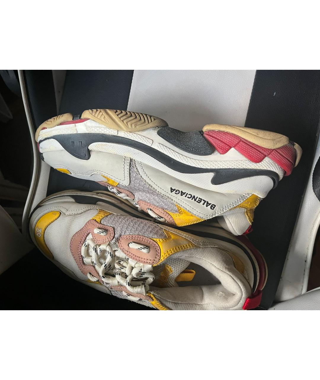 BALENCIAGA Бежевые кожаные кроссовки, фото 2