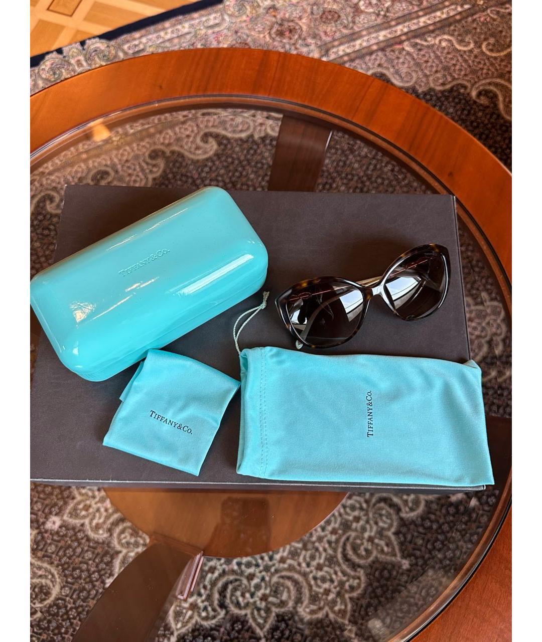 TIFFANY&CO Бирюзовые пластиковые солнцезащитные очки, фото 4