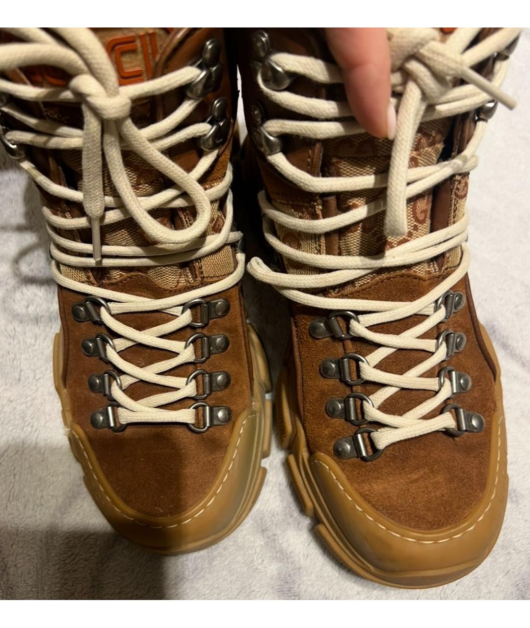 GUCCI Коричневые замшевые ботинки, фото 2