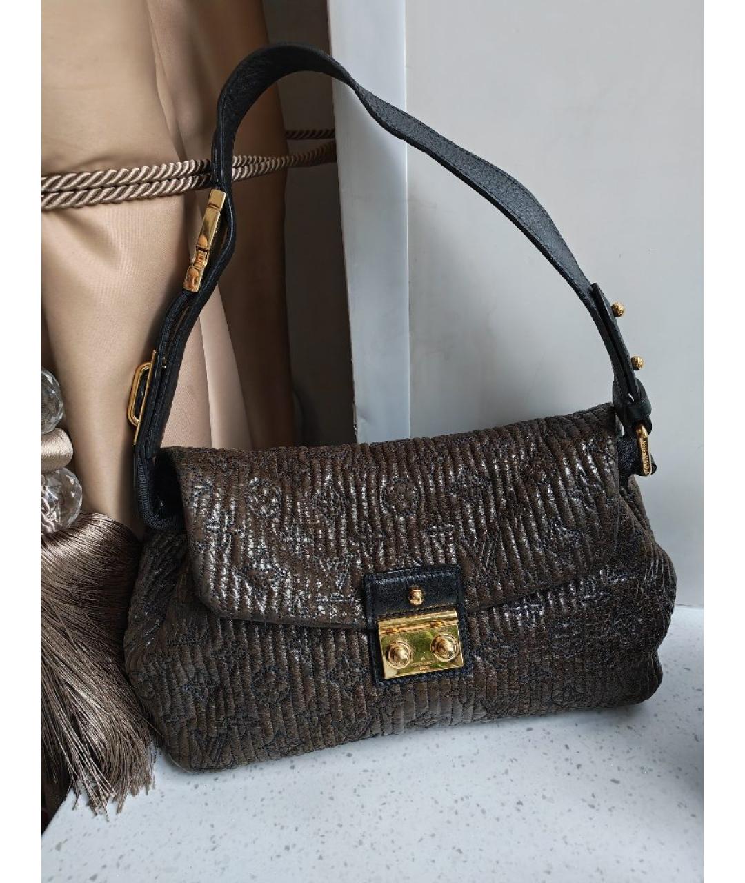 LOUIS VUITTON Коричневая сумка с короткими ручками из лакированной кожи, фото 2
