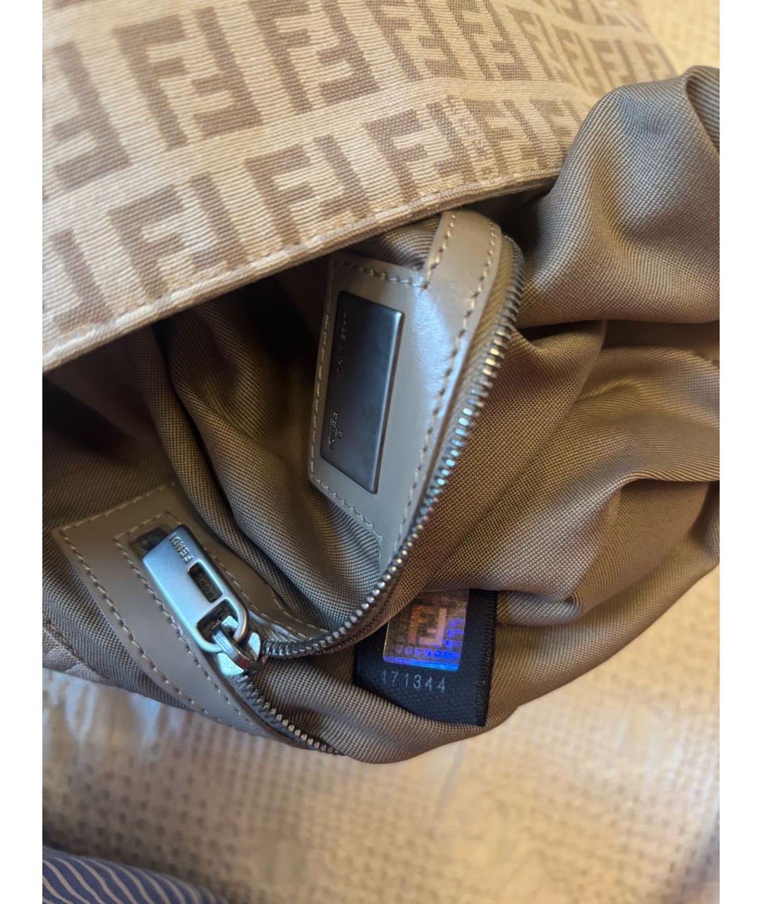 FENDI Бежевая тканевая сумка через плечо, фото 4