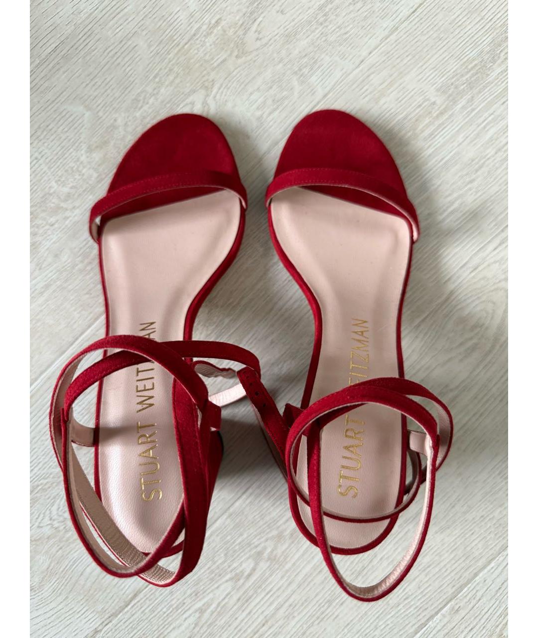 STUART WEITZMAN Красные замшевые босоножки, фото 3