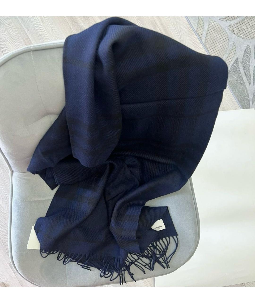 BURBERRY Темно-синий шерстяной шарф, фото 2
