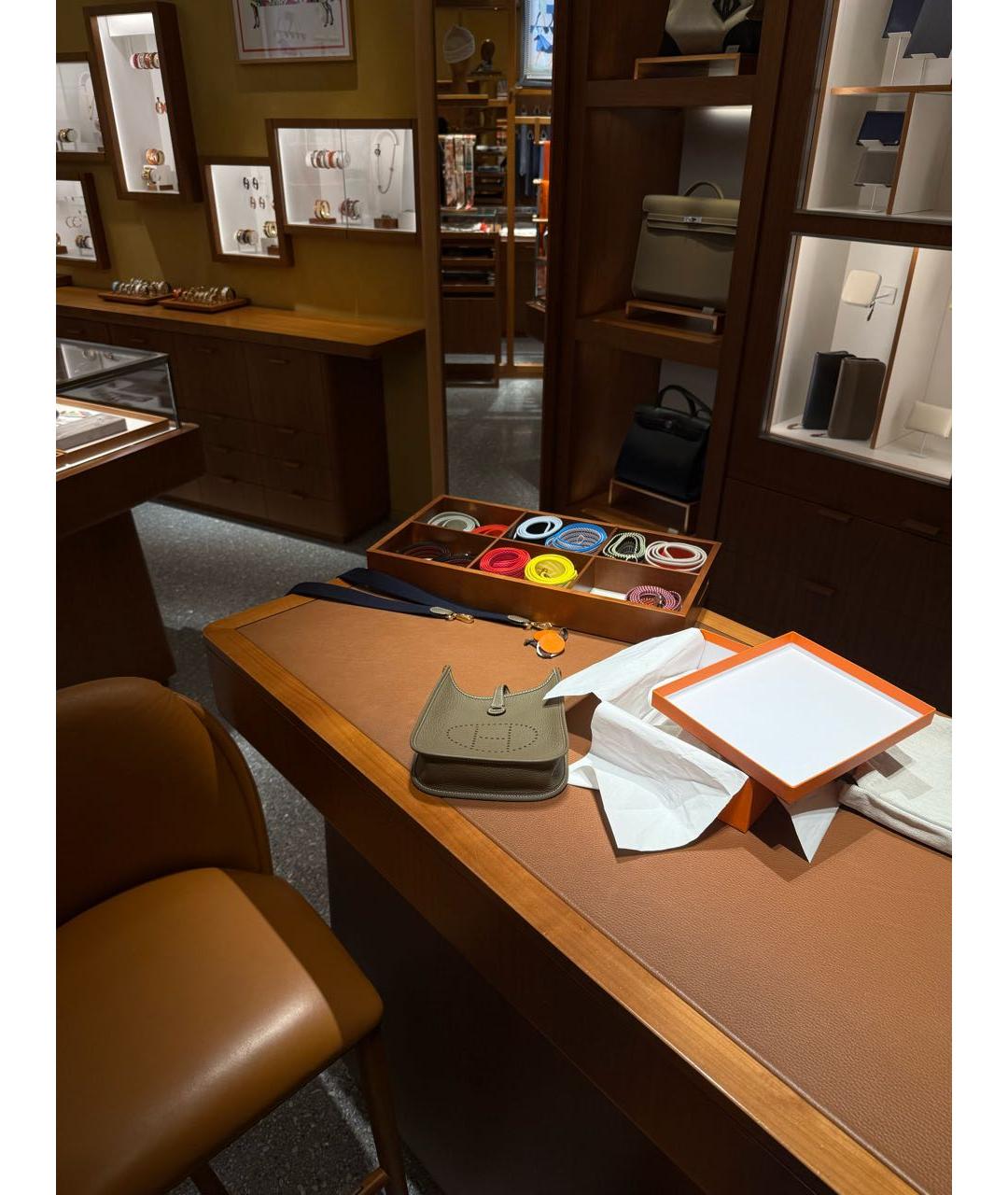 HERMES Бежевая кожаная сумка через плечо, фото 4