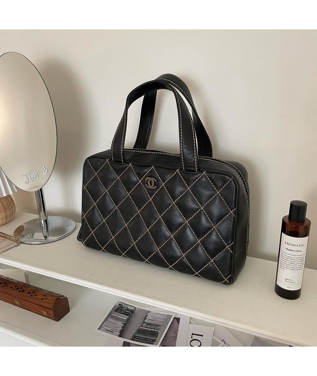 CHANEL Черная кожаная сумка тоут, фото 5