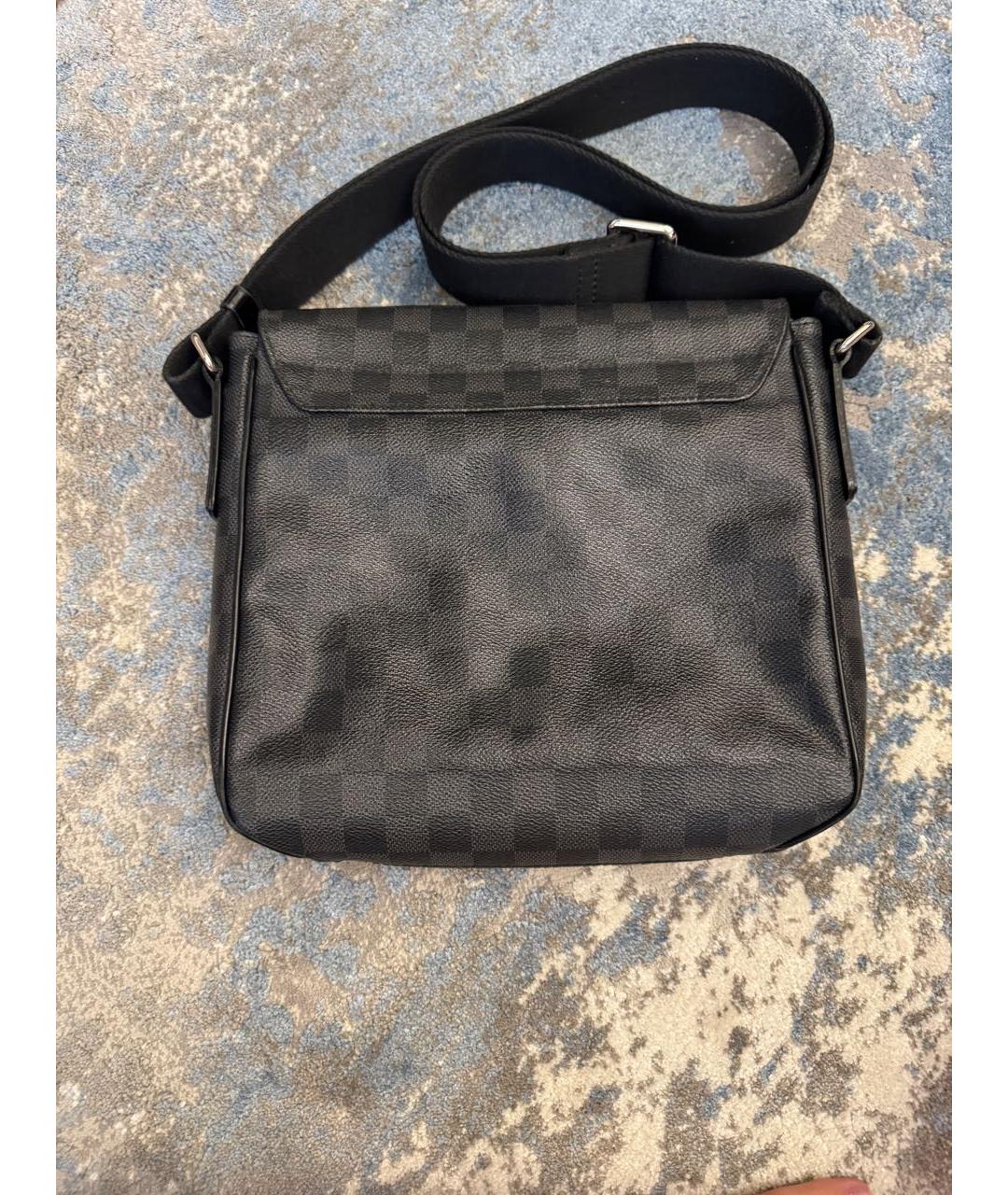 LOUIS VUITTON Черная кожаная сумка на плечо, фото 2