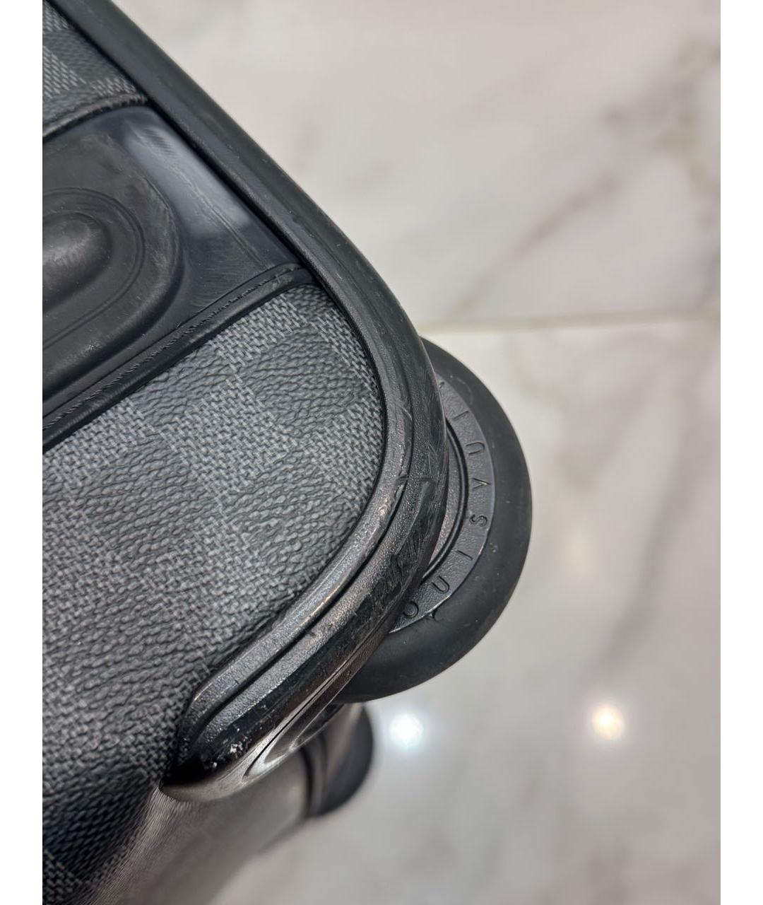 LOUIS VUITTON Антрацитовый чемодан, фото 6