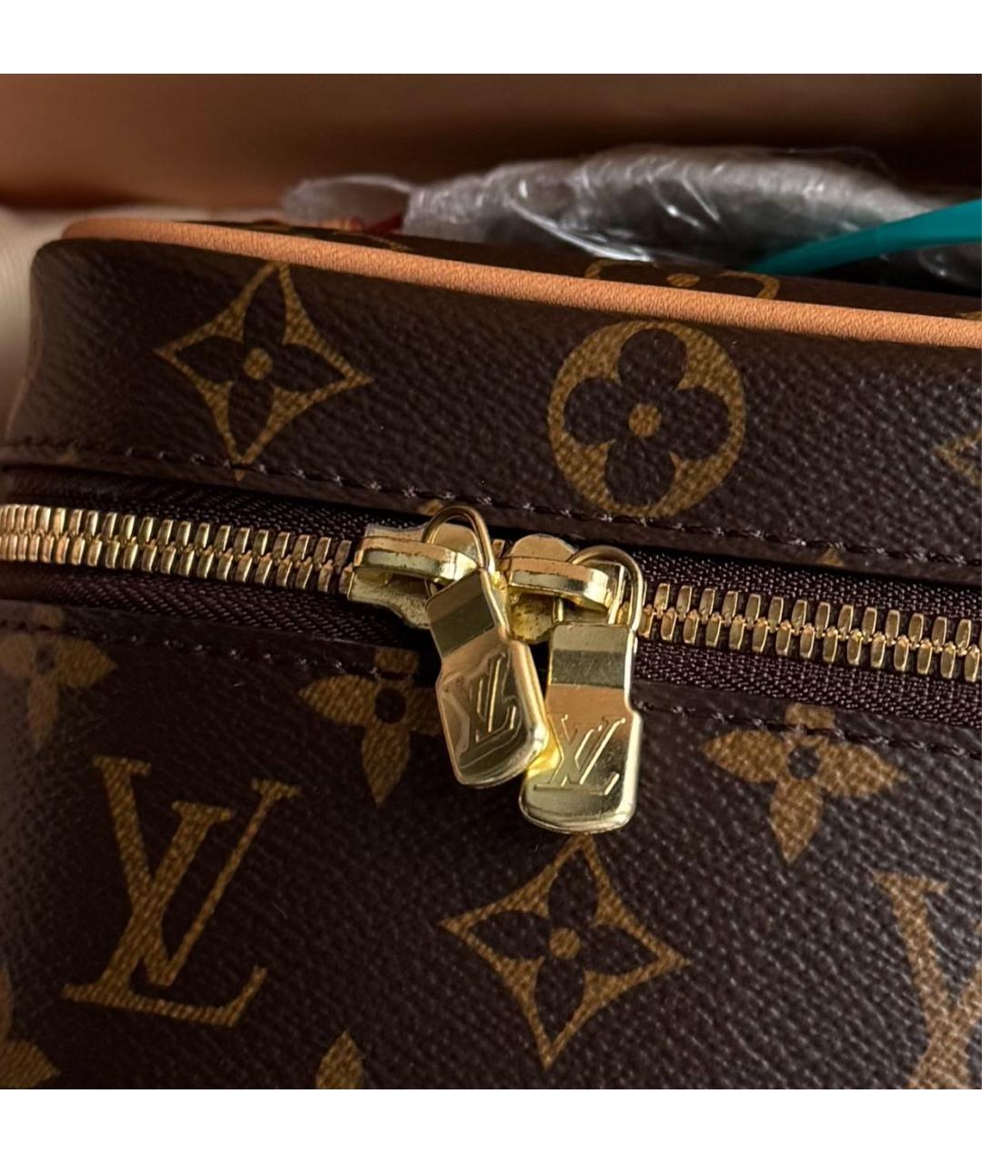 LOUIS VUITTON Коричневая кожаная косметичка, фото 8