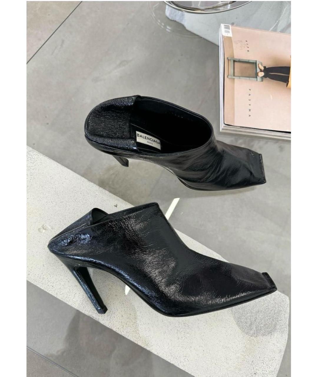 BALENCIAGA Черные сабо из лакированной кожи, фото 2