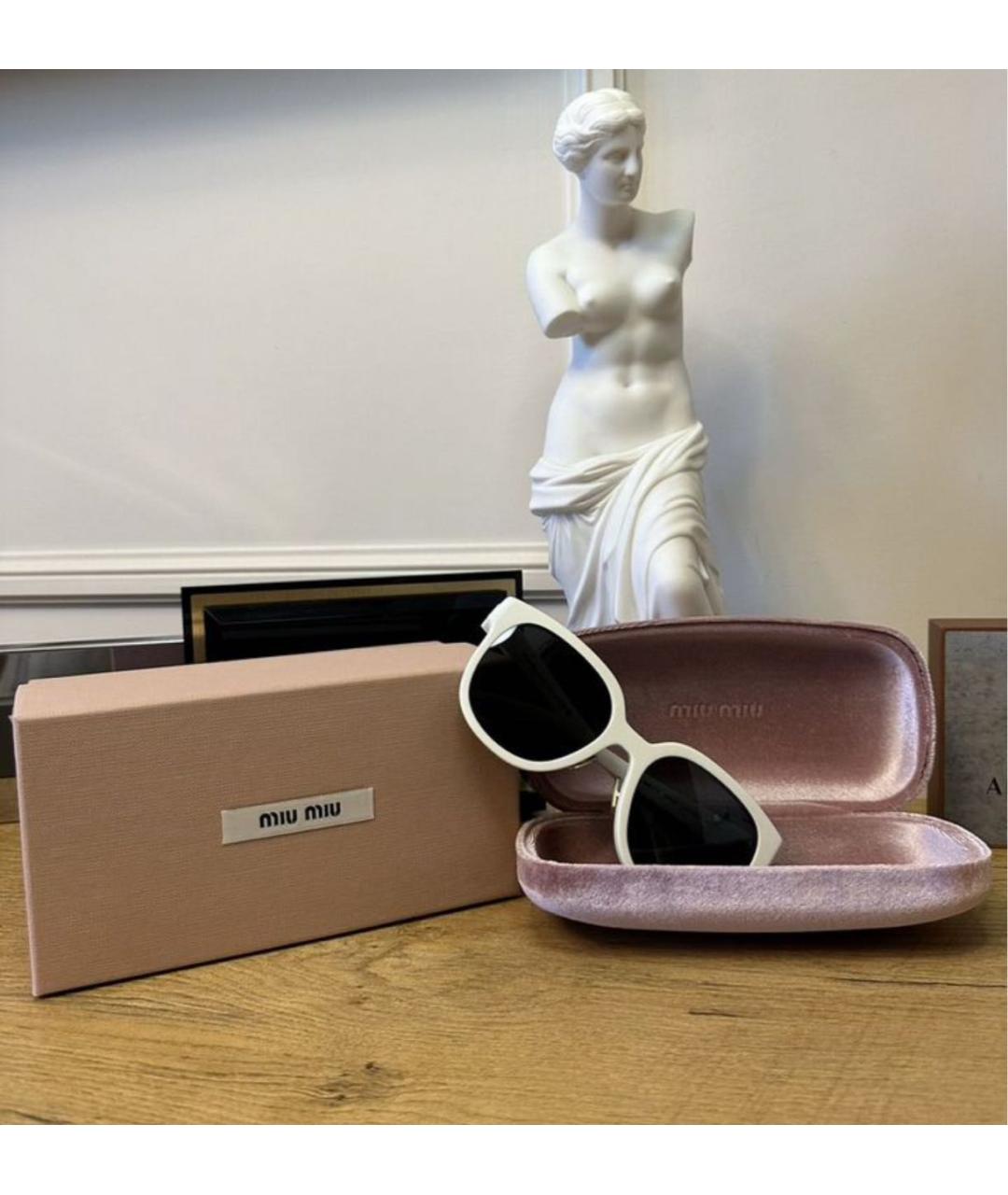 MIU MIU Белые пластиковые солнцезащитные очки, фото 4