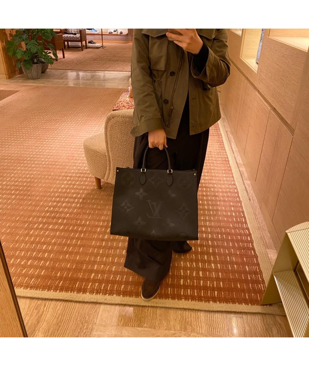 LOUIS VUITTON Черная сумка с короткими ручками из канвы, фото 2