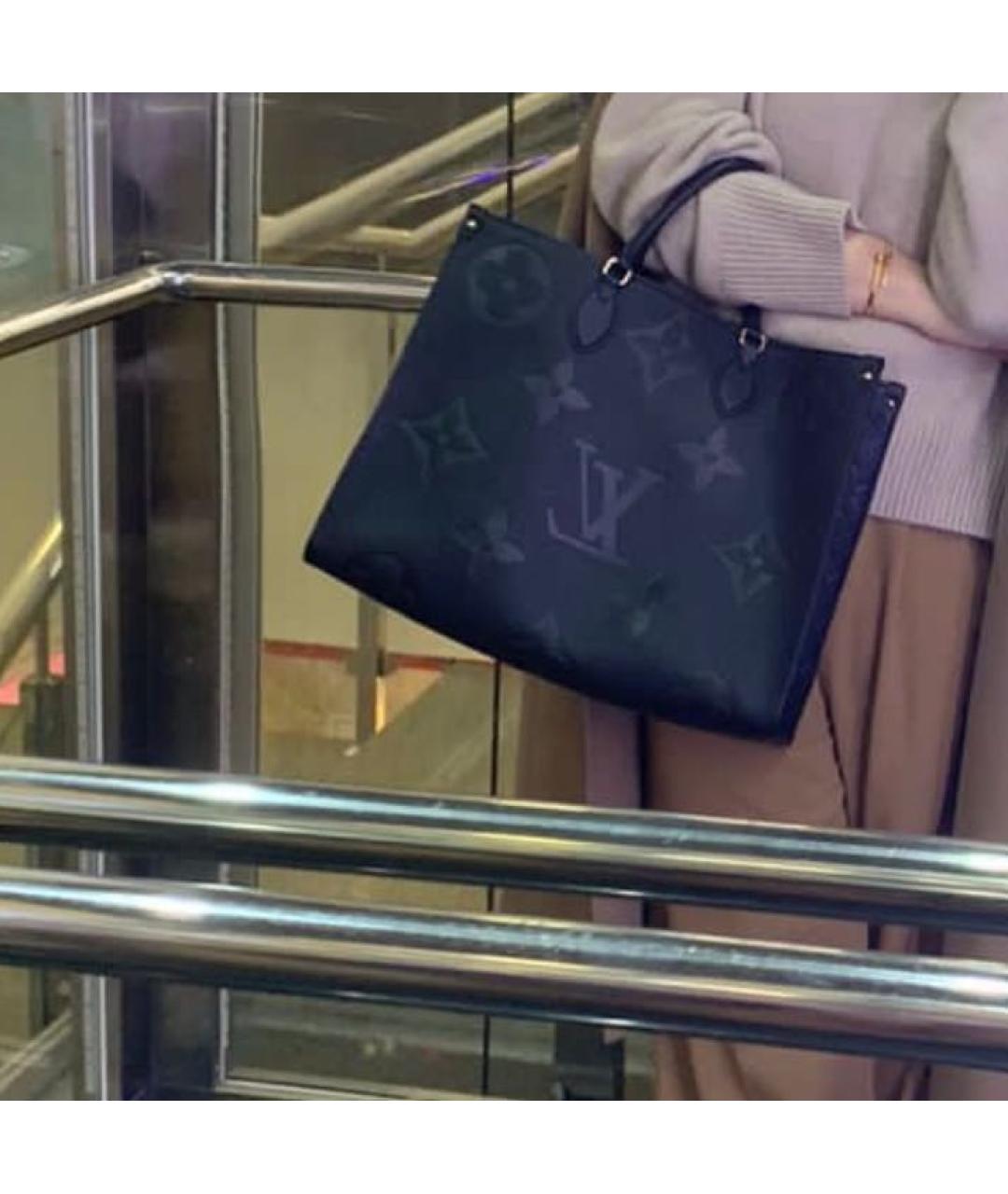 LOUIS VUITTON Черная сумка с короткими ручками из канвы, фото 3
