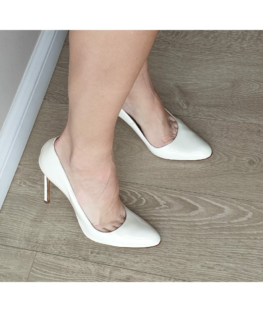 MANOLO BLAHNIK Белые туфли из лакированной кожи, фото 3