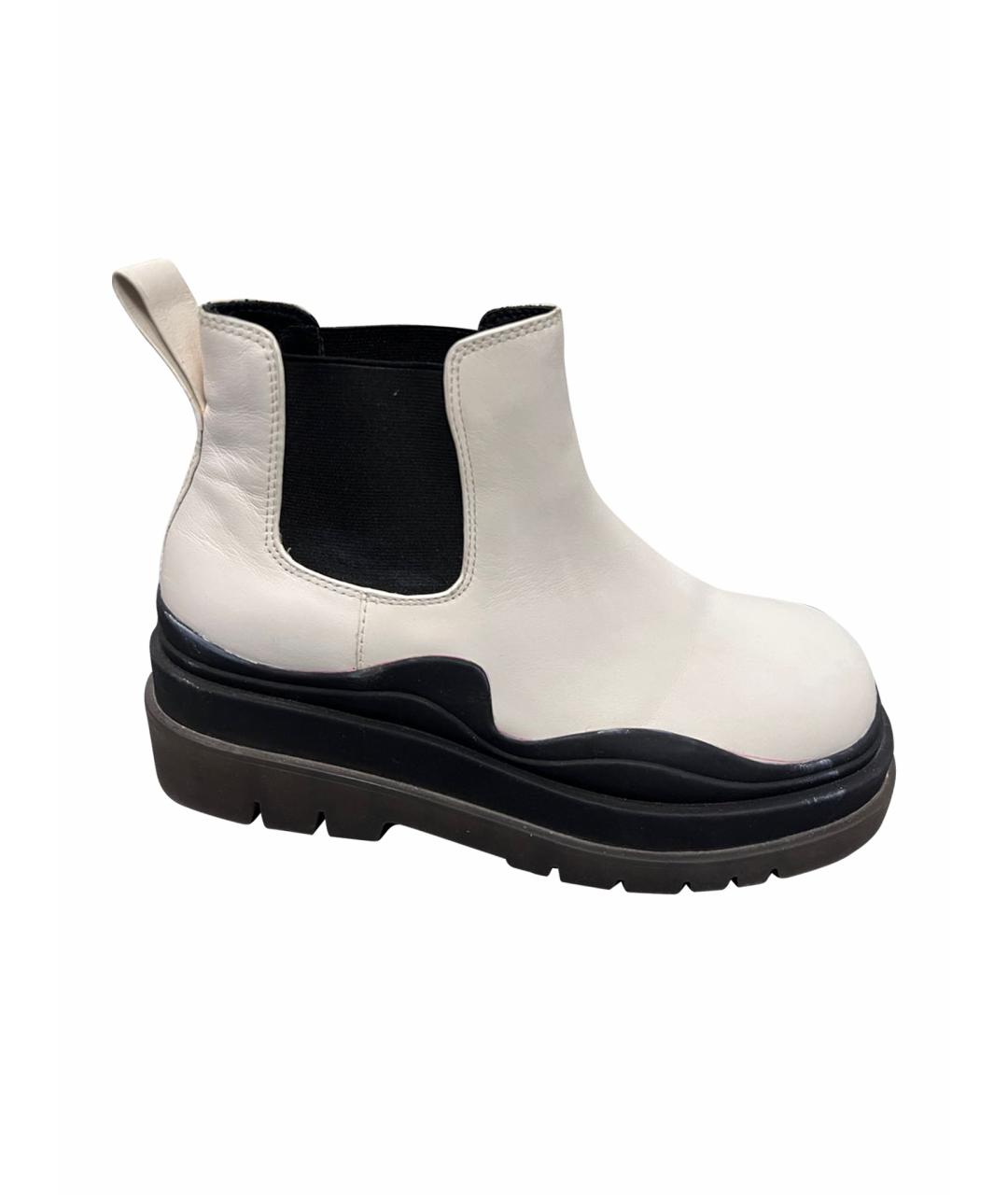 BOTTEGA VENETA Белые кожаные полусапоги, фото 1