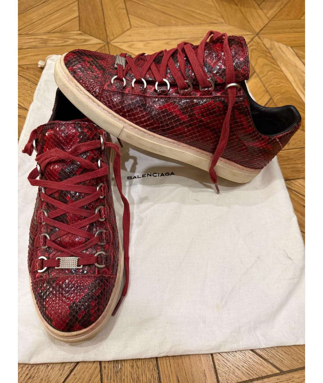 BALENCIAGA Бордовые кеды из экзотической кожи, фото 5